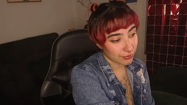 Miacatsito3 online show from 13, 2, 2026