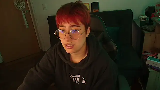 Miacatsito3 online show from 13, 11, 2025