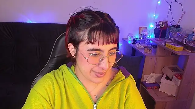 Miacatsito3 online show from 21, 3, 2026