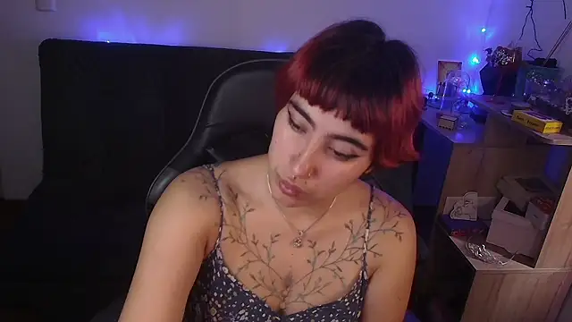 Miacatsito3 online show from 24, 3, 2026