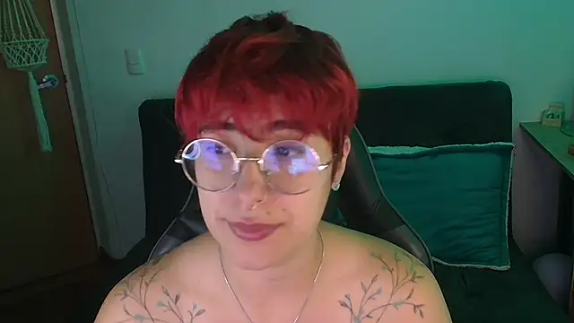 Miacatsito3 online show from 20, 12, 2025