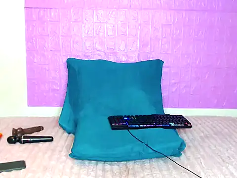 boujee01 online show from 19, 11, 2025