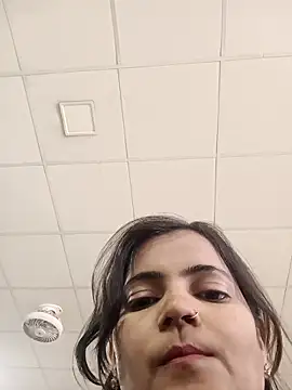 Snapshot of SexyIra89 chatting on 30, 11, 2025 SexyIra89 online show from 30, 11, 2025