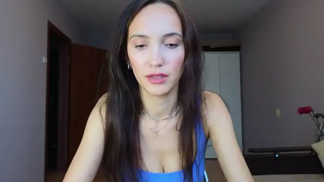 Lillian-Clark online show from 15, 10, 2025