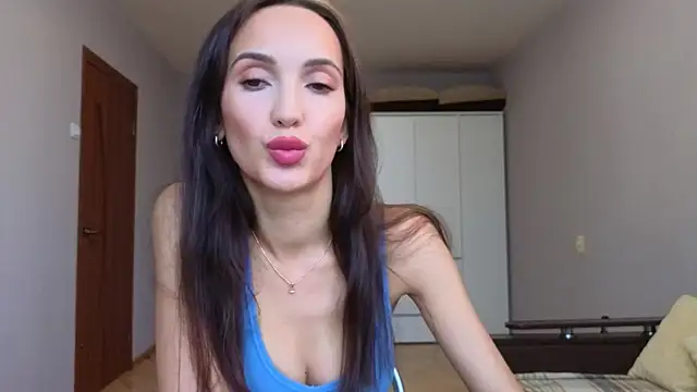 Lillian-Clark online show from 3, 11, 2025