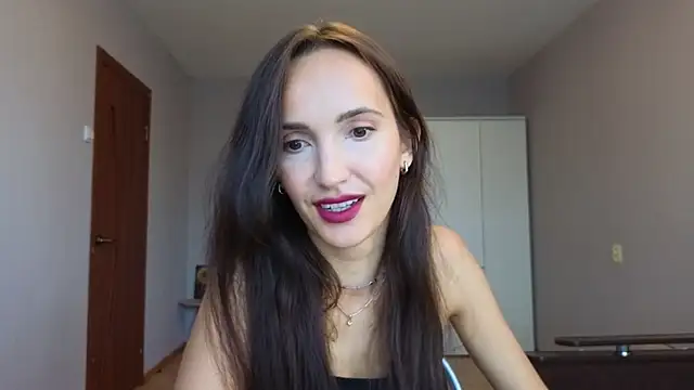 Lillian-Clark online show from 27, 9, 2025