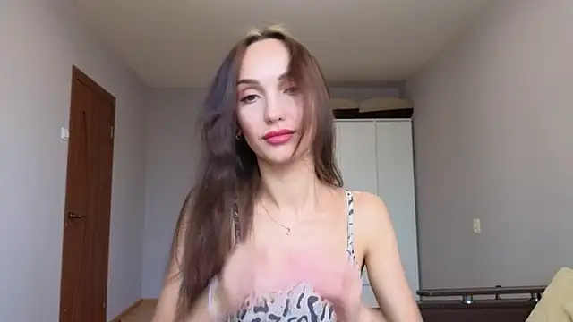 Lillian-Clark online show from 4, 11, 2025