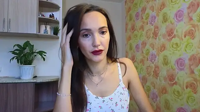 Lillian-Clark online show from 16, 10, 2025