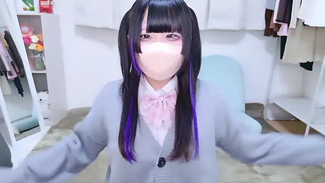 Nano chan  online show from 13, 10, 2025