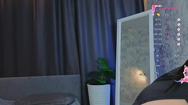 Jupiter Boobs online show from 6, 3, 2026