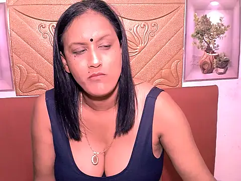 Indiansexyboobs18 online show from 26, 4, 2026