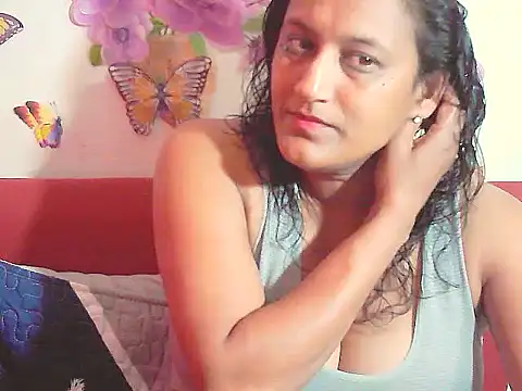 Indiansexyboobs18 online show from 23, 9, 2025