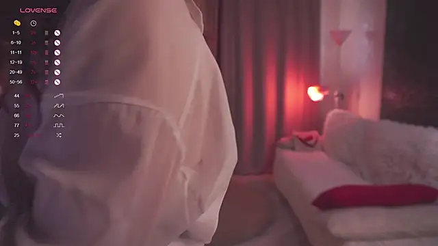 Frences Eyes online show from 17, 9, 2025