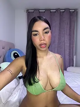 karolaalcendra online show from 11, 2, 2026