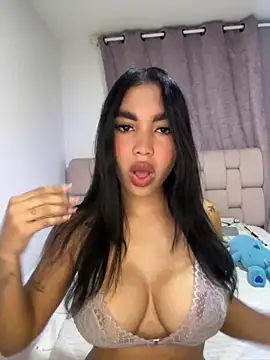 karolaalcendra online show from 21, 10, 2025