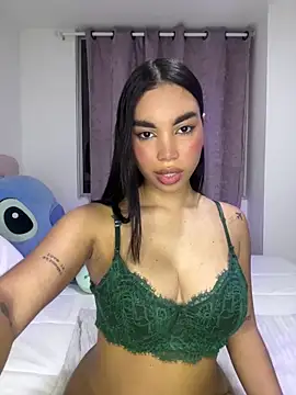 karolaalcendra online show from 13, 2, 2026