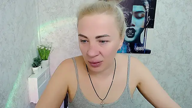 EmmaCat  online show from 10, 2, 2026