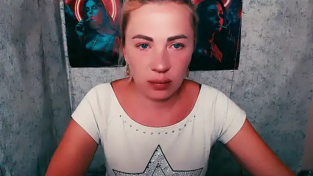 Snapshot of EmmaCat_ chatting on 25, 6, 2026 EmmaCat online show from 25, 6, 2026