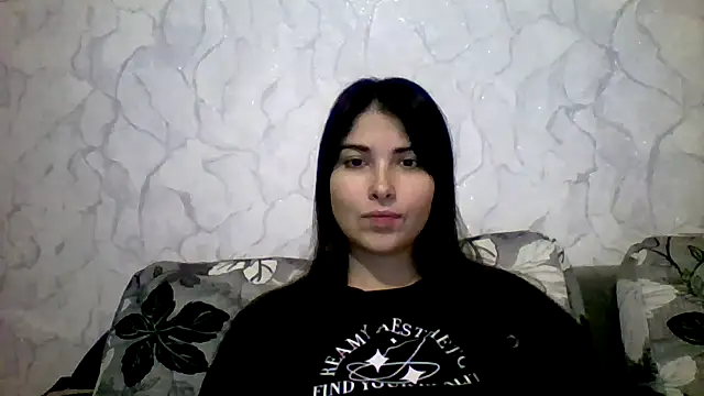 Marina Edwards online show from 6, 10, 2025