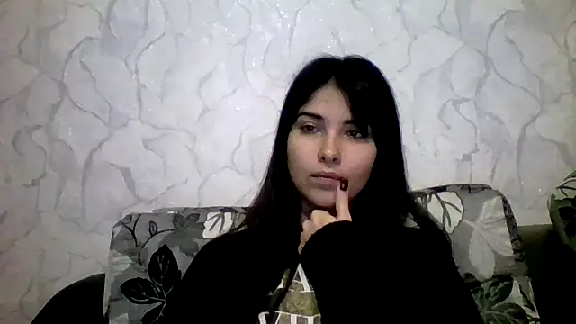 Marina Edwards online show from 3, 10, 2025