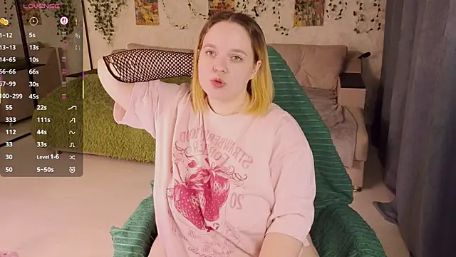 Snapshot of Aki_nohana chatting on 22, 10, 2025 Aki nohana online show from 22, 10, 2025