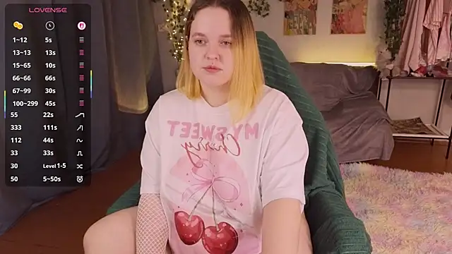 Snapshot of Aki_nohana chatting on 22, 11, 2025 Aki nohana online show from 22, 11, 2025