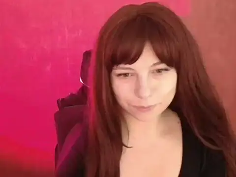 Alice Gotica online show from 6, 10, 2025