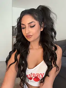 Mia spicyy online show from 14, 6, 2026
