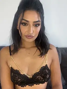 Mia spicyy online show from 9, 11, 2025