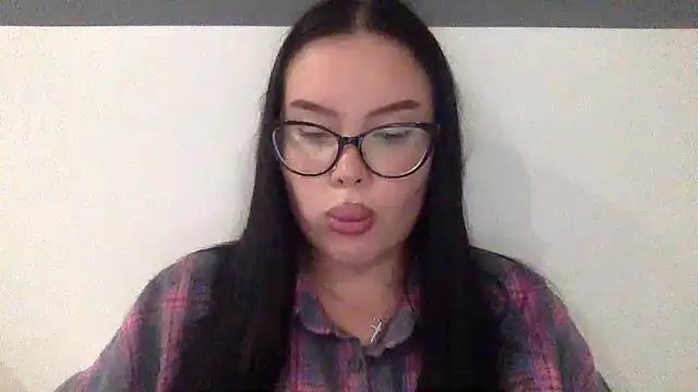 Snapshot of Eveliith chatting on 27, 10, 2025 Eveliith online show from 27, 10, 2025