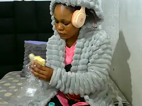 BlondieBitch online show from 7, 5, 2026
