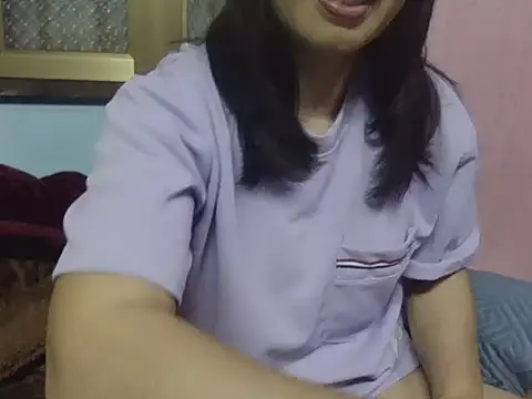 Snapshot of AmyChan086 chatting on 21, 12, 2025 AmyChan086 online show from 21, 12, 2025
