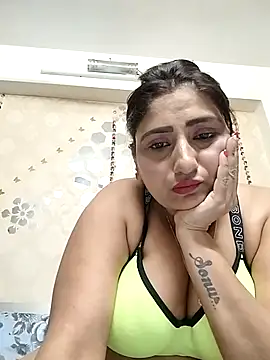 Snapshot of Loveangle1 chatting on 15, 9, 2025 Loveangle1 online show from 15, 9, 2025