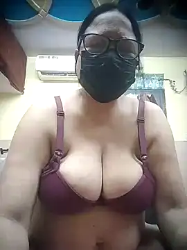 thehotlady online show from 2, 6, 2026