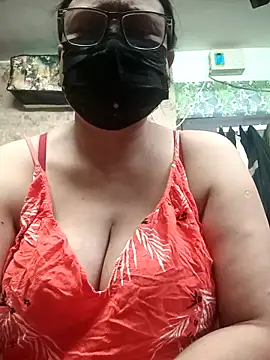 thehotlady online show from 1, 2, 2026