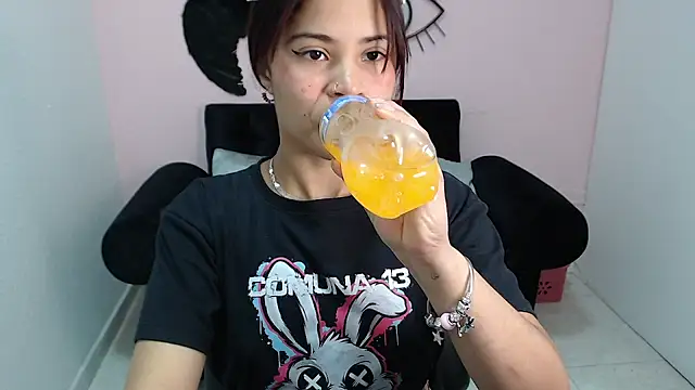 mia sexgirl online show from 10, 10, 2025