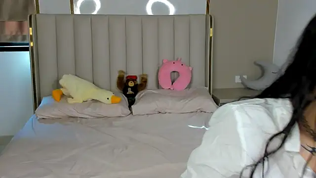 ElizabethParkk online show from 25, 11, 2025