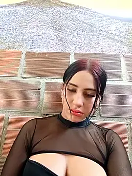 Katalella Hott online show from 3, 10, 2025