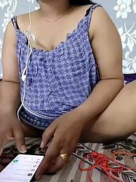 Snapshot of Lustyy_queen chatting on 29, 3, 2026 Lustyy queen online show from 29, 3, 2026