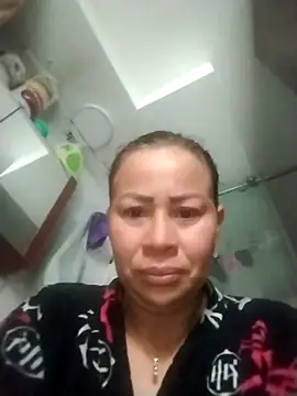 LaraCaliente online show from 30, 4, 2026