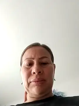 LaraCaliente online show from 29, 4, 2026