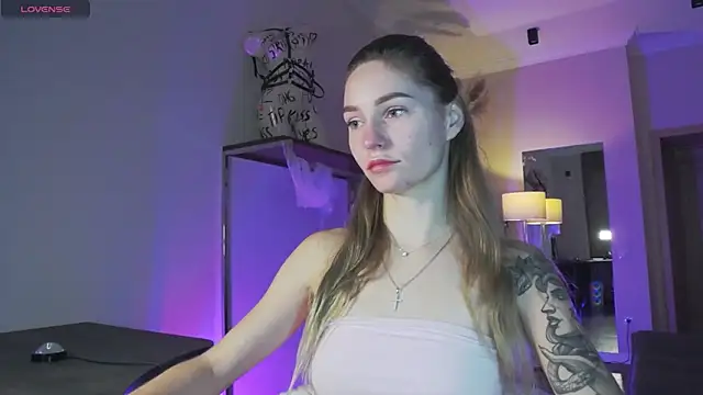 Melloudy online show from 3, 11, 2025