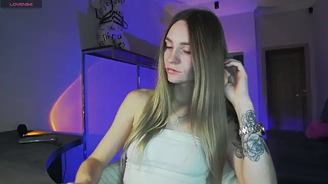 Melloudy online show from 10, 11, 2025