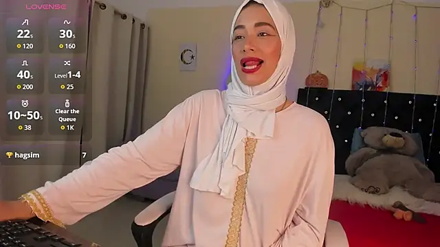 Snapshot of ShanaJamil chatting on 23, 4, 2026 ShanaJamil online show from 23, 4, 2026