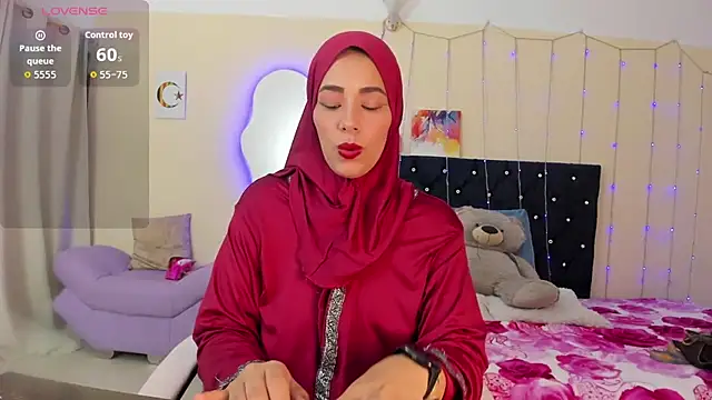 Snapshot of ShanaJamil chatting on 4, 5, 2026 ShanaJamil online show from 4, 5, 2026