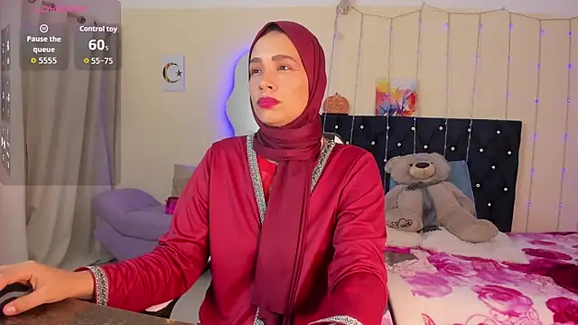 ShanaJamil online show from 21, 4, 2026