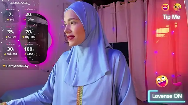 ShanaJamil online show from 10, 10, 2025