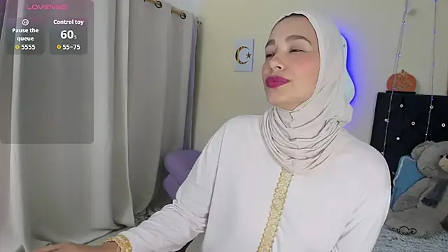 ShanaJamil online show from 6, 3, 2026