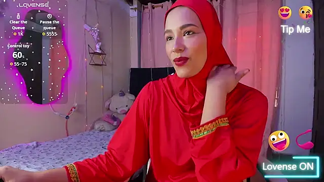 ShanaJamil online show from 17, 12, 2025