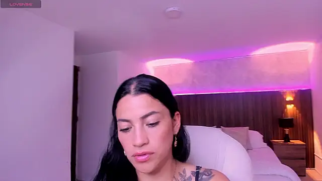 Megann Williamss online show from 10, 3, 2026